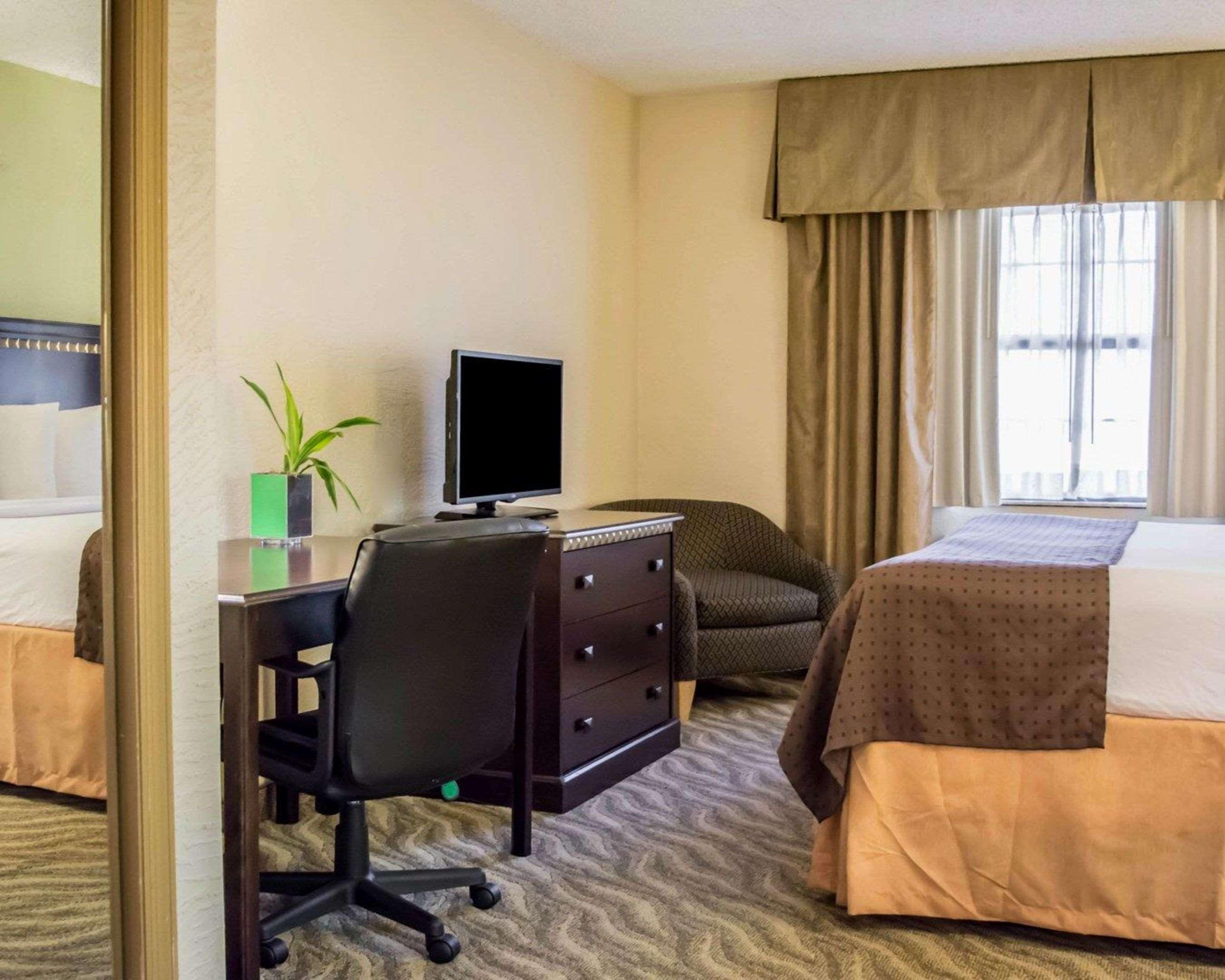 Clarion Pointe Tampa-Brandon Near Fairgrounds And Casino Hotel Mango Kültér fotó
