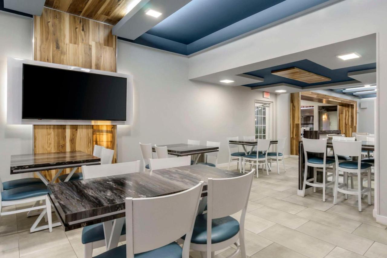 Clarion Pointe Tampa-Brandon Near Fairgrounds And Casino Hotel Mango Kültér fotó
