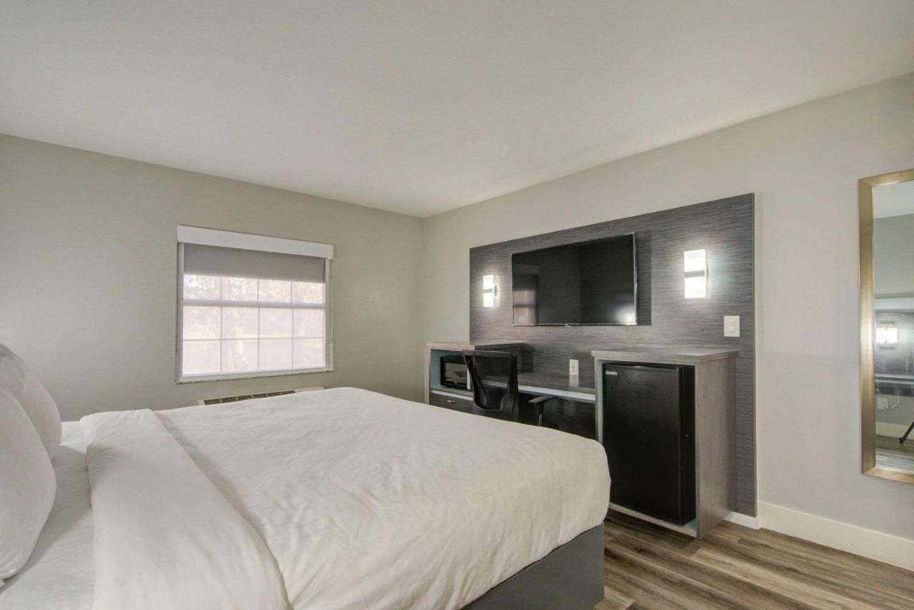 Clarion Pointe Tampa-Brandon Near Fairgrounds And Casino Hotel Mango Kültér fotó